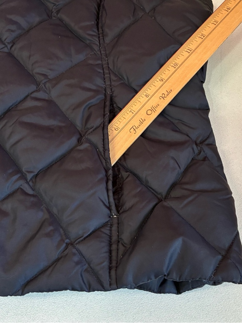 Lands End Down Filled Puffer Vest Womens XL Quilted Snap Up Black Layering Cozy - Picture 4 of 8